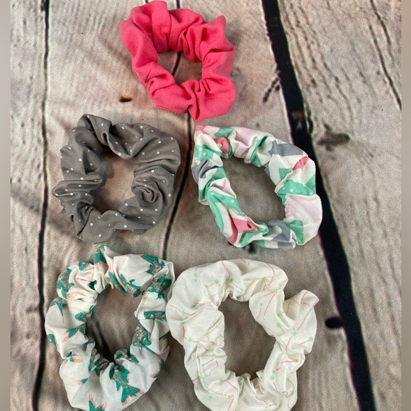Set of 5 Handmade Scrunchies - Picture 5 of 7